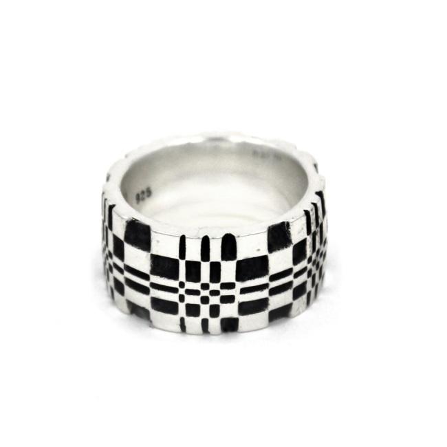 left side of the Pixel Ring in silver from the han cholo precious metal collection