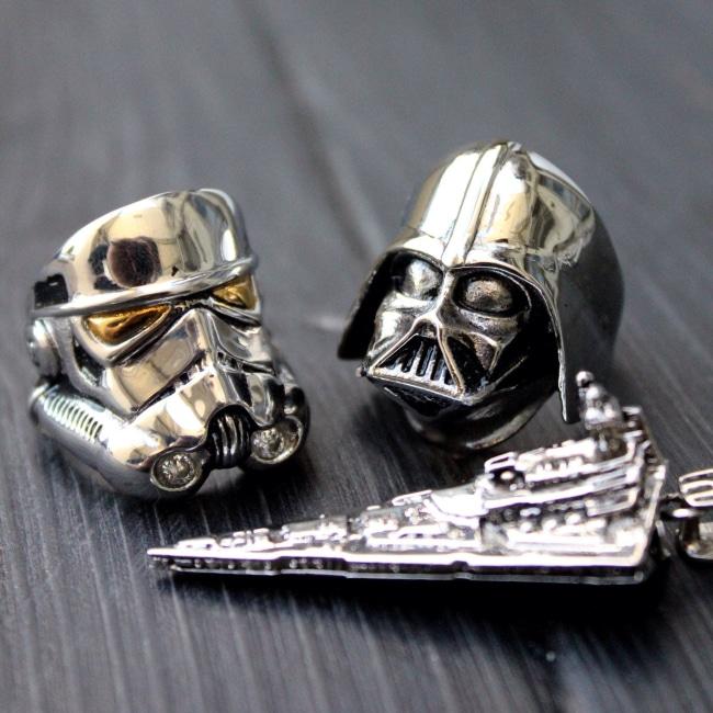 shot of the stormtrooper & darth vader rings with the star destroyer pendant