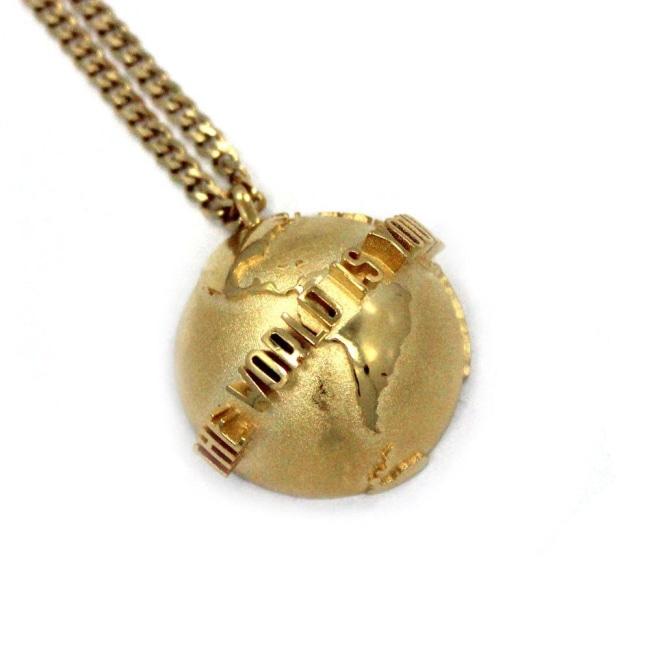 The World Is Yours Pendant Pm Necklaces