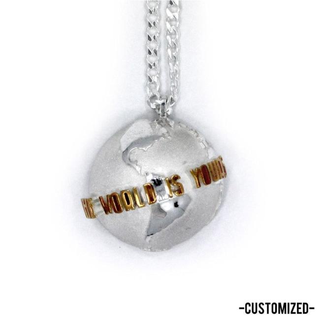The World Is Yours Pendant Pm Necklaces
