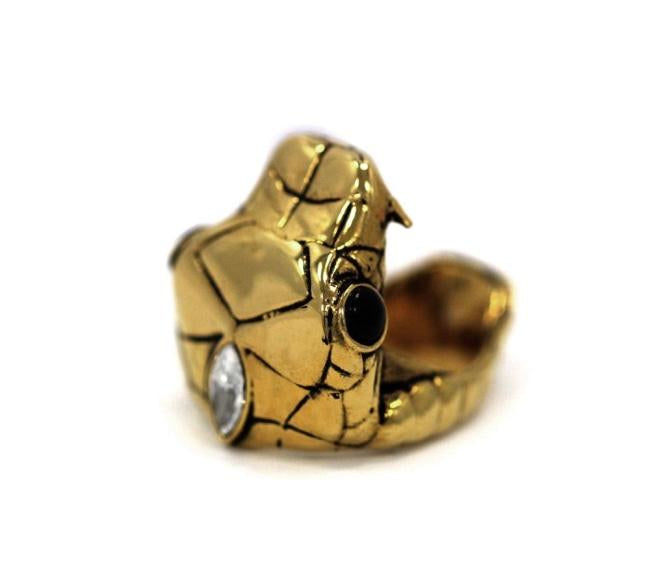 left top angle of the Venom Ring gold from the han cholo fantasy collection