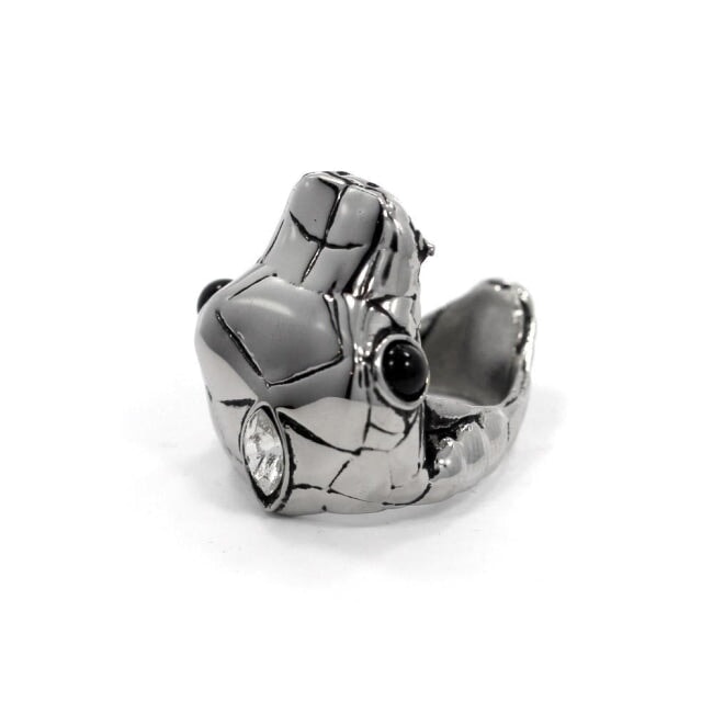left top angle of the Venom Ring silver from the han cholo fantasy collection